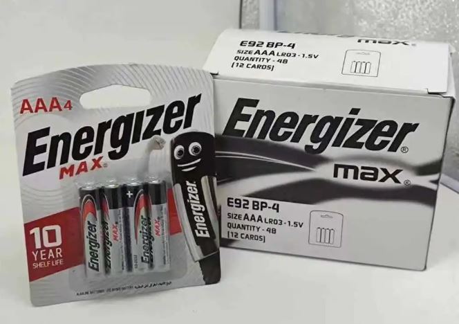 Paquet de Piles Alkaline AAA Energizer (paquet de 4)