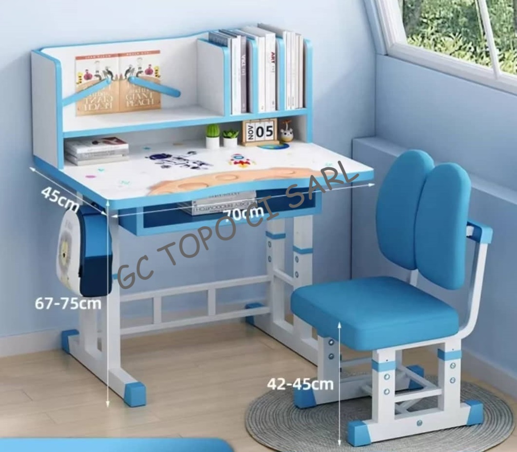 Table d'étude bleue avec chaise pour enfant